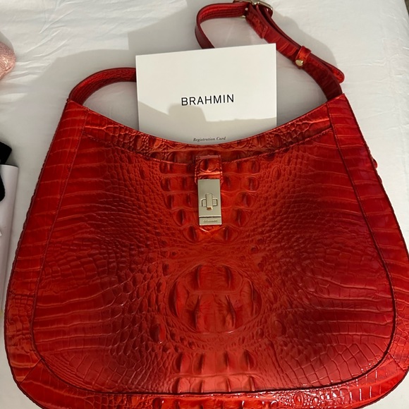 Meet your Posher, Natalie - Picture 3 of 9